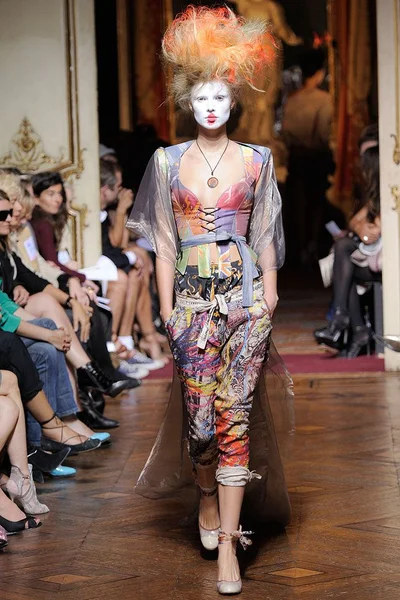 Look 38
